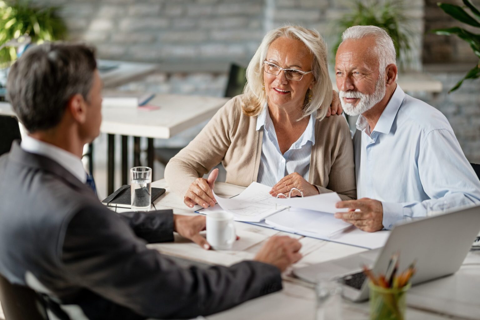Explorez les bénéfices du viager immobilier pour sécuriser la retraite des seniors